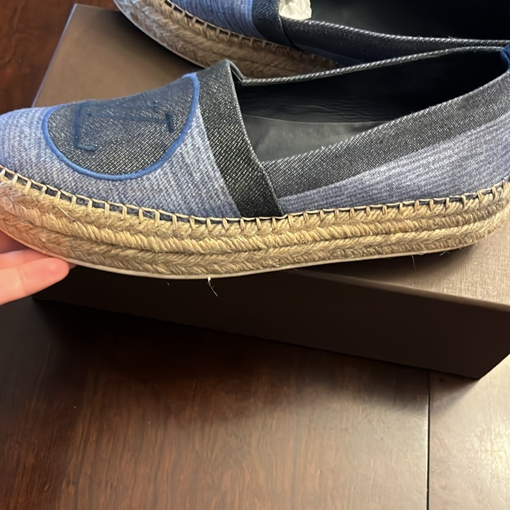 Authentic Louis Vuitton - Picture 3 of 8